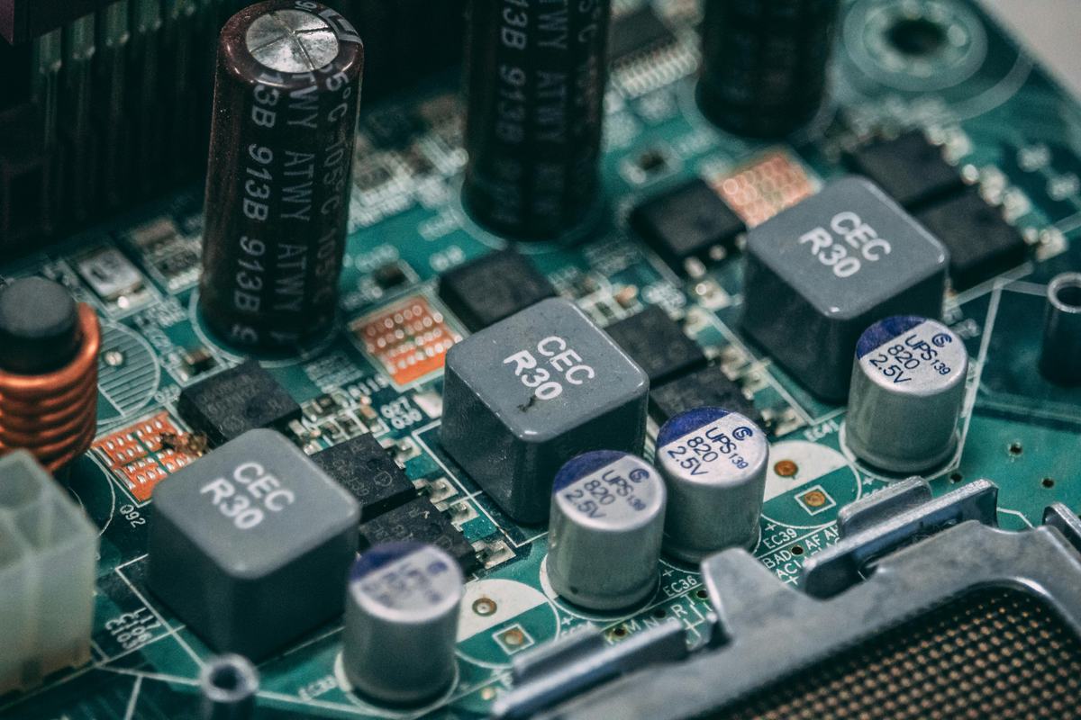 Power electronics assembly on the bench